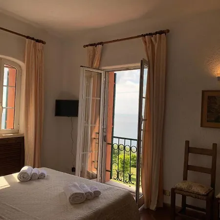 Ferienwohnung Fur 8 Personen Ca 400 M In Genua, Italienische Riviera Italienische Westkuste